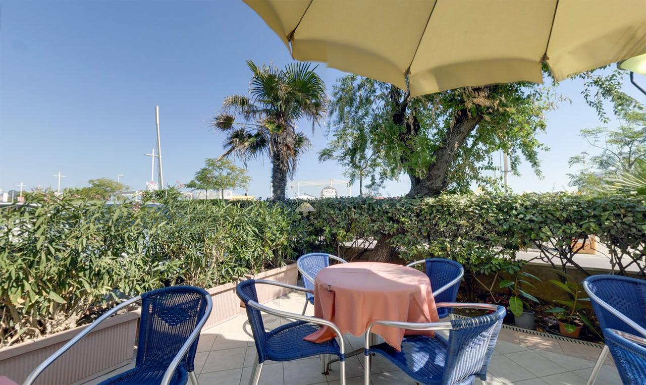 Hotel Margareth Riccione Exteriér fotografie